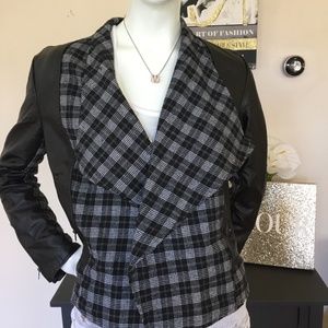 🧨💥MEGA SALE💥🧨  3️⃣ for $20. 
Very  J Jacket